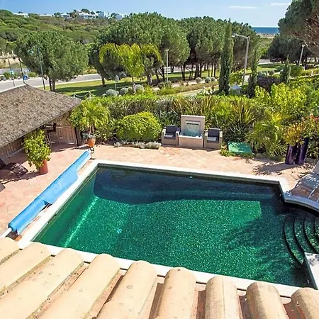 Vale Do Garrao Sleeps 8 Pool Air Con Wifi