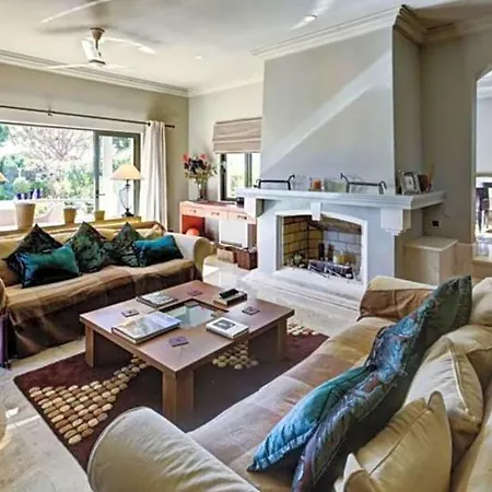 Vale Do Garrao Sleeps 8 Pool Air Con Wifi Villa Vale do Lobo