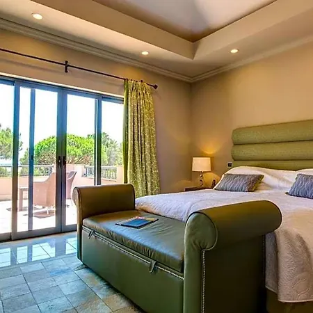 Vale Do Garrao Sleeps 8 Pool Air Con Wifi Villa Vale do Lobo